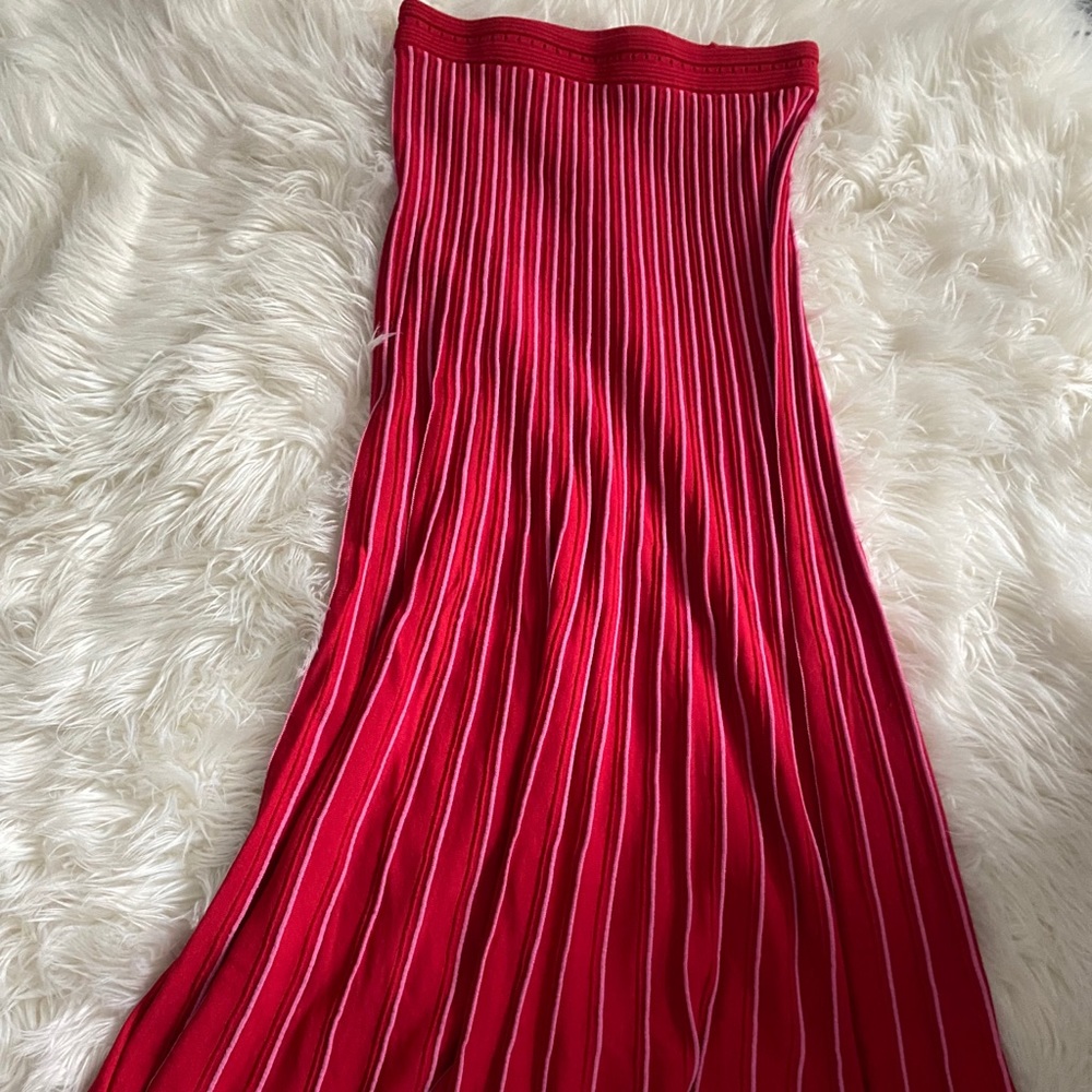 Gianni Bini red skirt